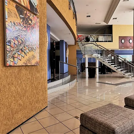 Seaflats Iate Plaza 4*