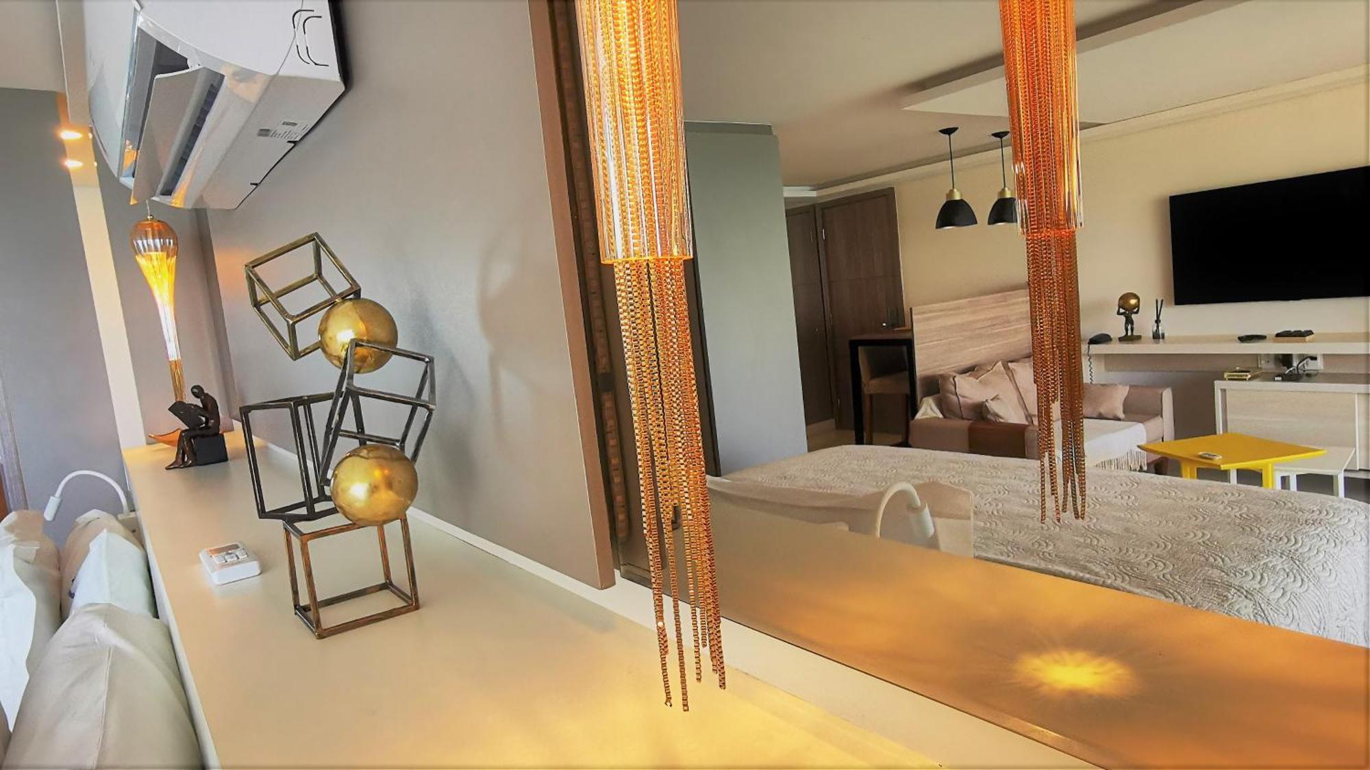 Seaflats Iate Plaza Hotel