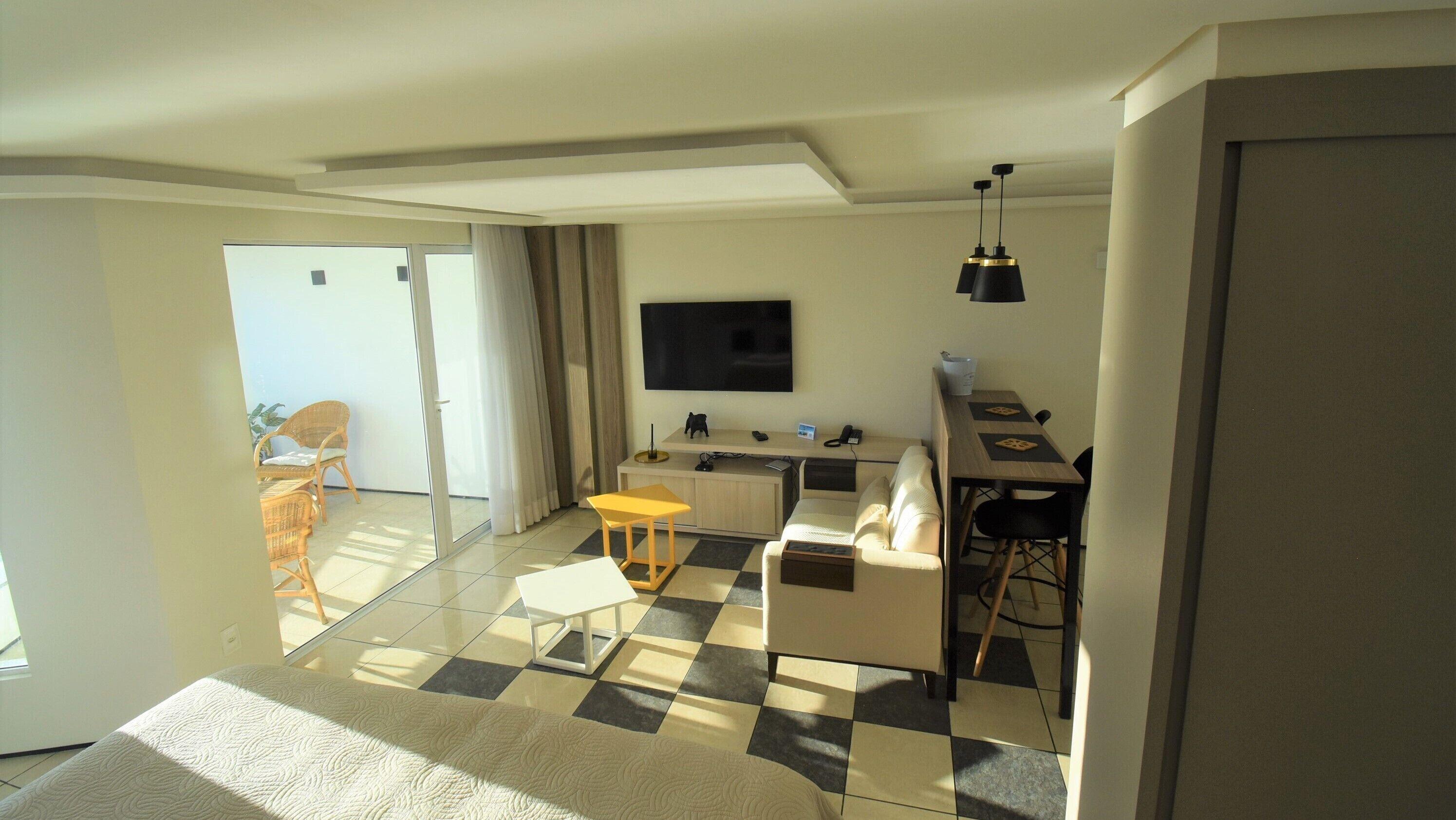 Hotel Seaflats Iate Plaza 4*