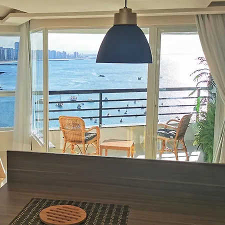 Seaflats Iate Plaza 4*