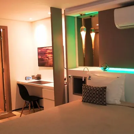Hotel Seaflats Iate Plaza